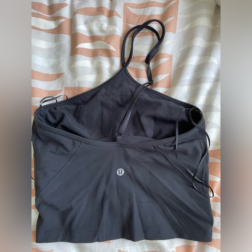 LULULEMON- sports bra